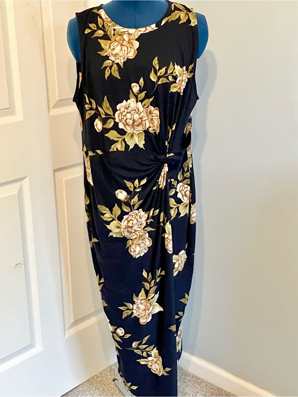 nine britton Navy Floral Maxi Dress with Side Twist